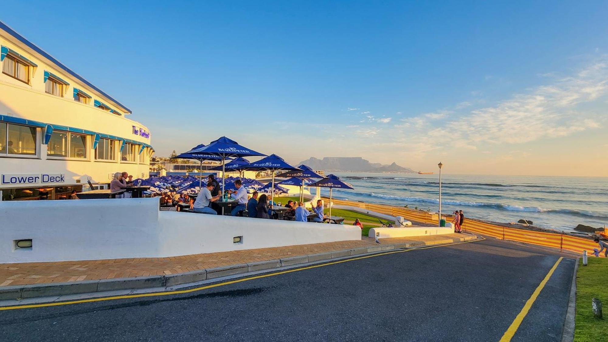 The Blue Peter Hotel Bloubergstrand Eksteriør billede