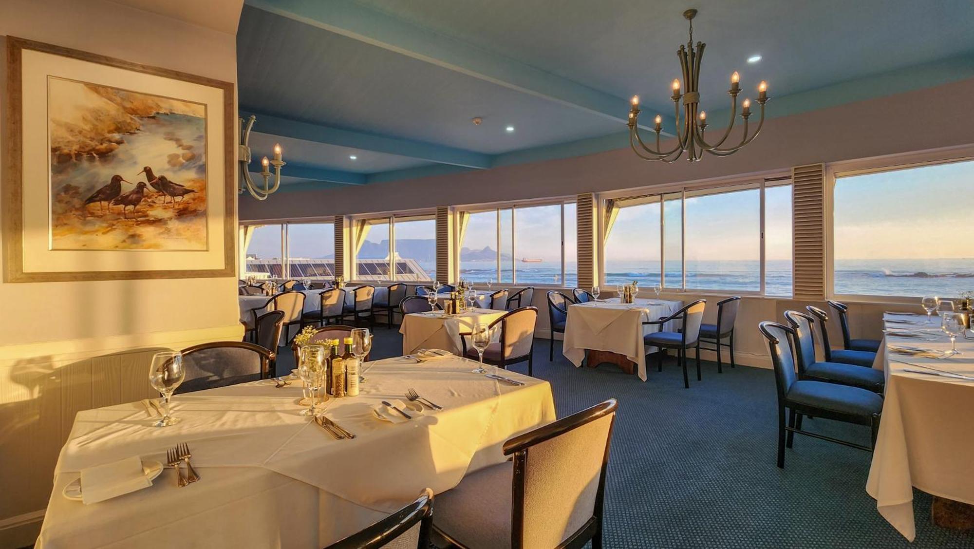 The Blue Peter Hotel Bloubergstrand Eksteriør billede
