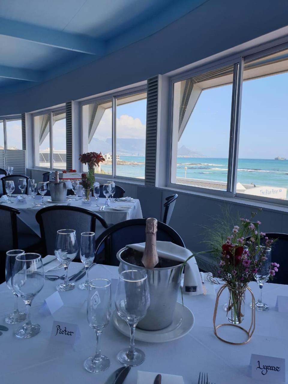 The Blue Peter Hotel Bloubergstrand Eksteriør billede